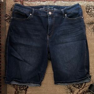 Hello, barely used clean Jean dark wash Jean shorts!! Size 16